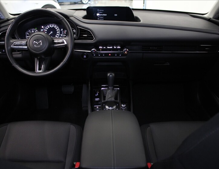 Mazda CX-30 8