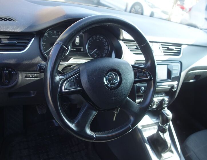 Škoda Octavia 12
