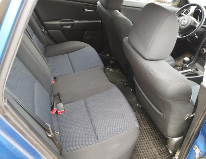 Mazda 3 9