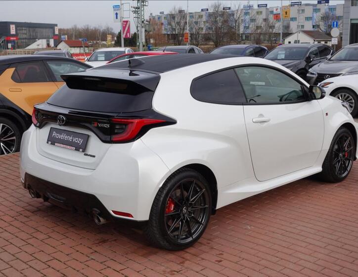 Toyota GR Yaris 4