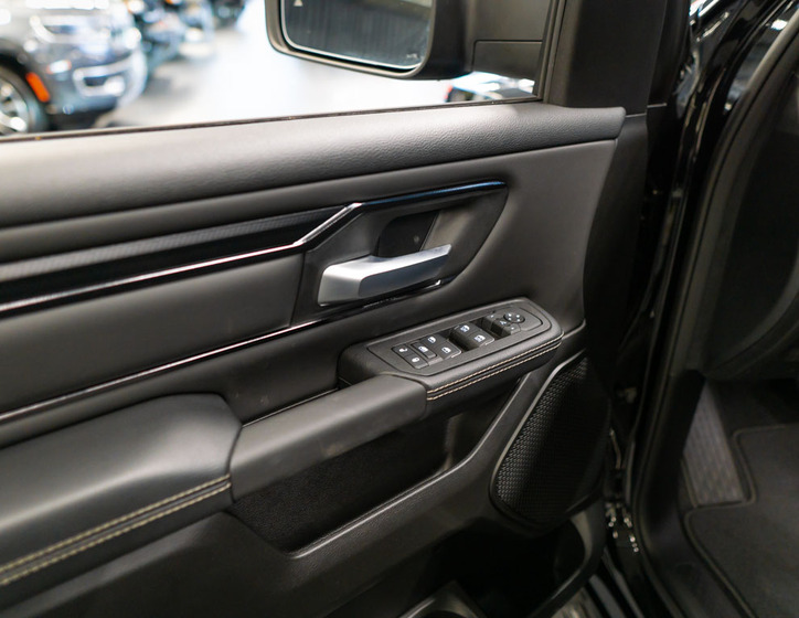Dodge RAM 14