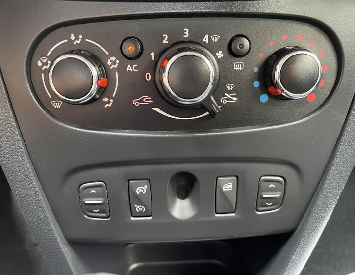 Dacia Sandero 45