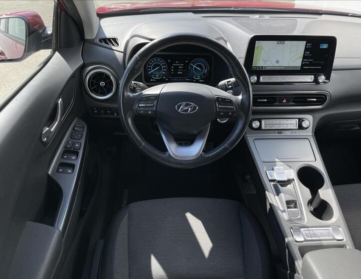 Hyundai Kona 7