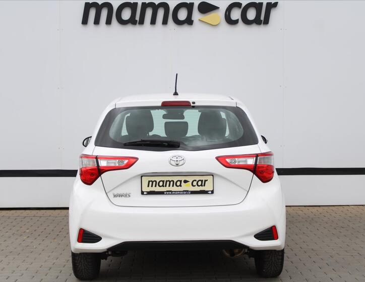 Toyota Yaris 6