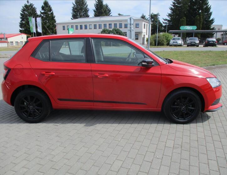 Škoda Fabia 33