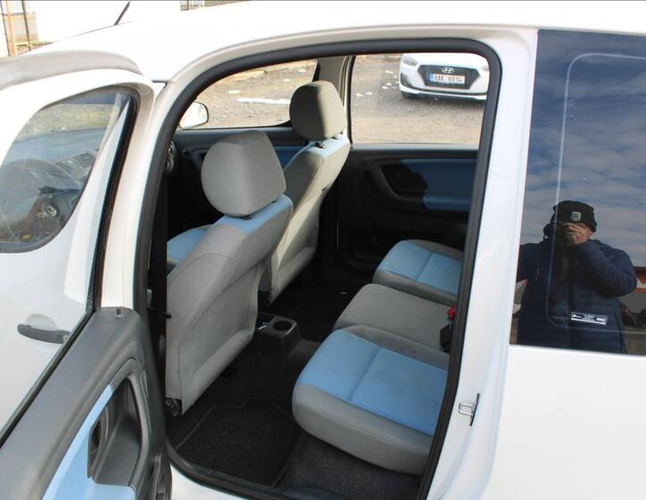 Škoda Roomster 12
