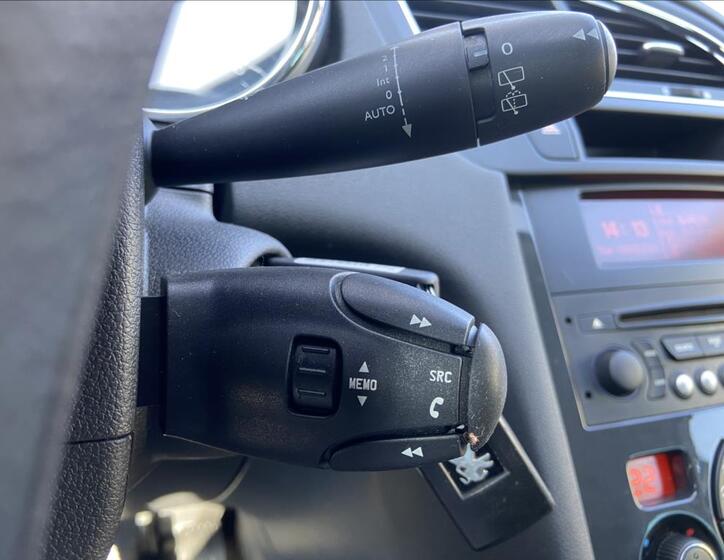 Peugeot 5008 21
