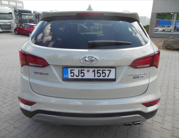 Hyundai Santa Fe 9