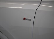 Audi Q8 32