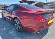 Ford Mustang 4