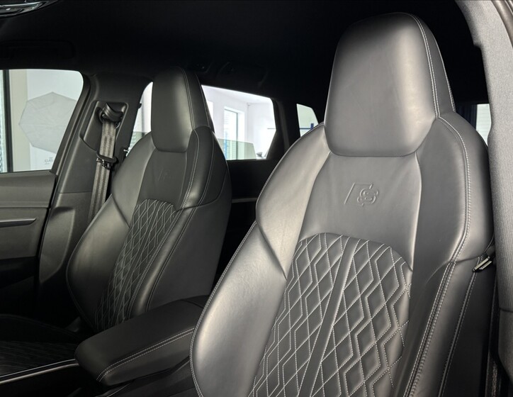 Audi e-tron 21