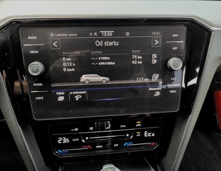 Volkswagen Passat 25