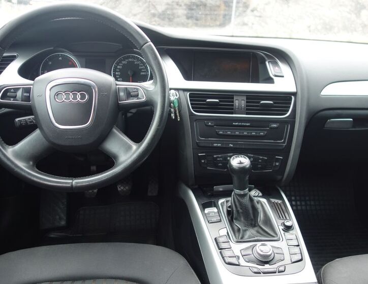 Audi A4 9