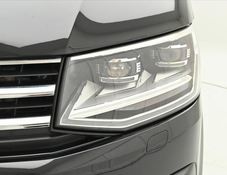 Volkswagen Multivan 31