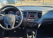 KIA Rio 9