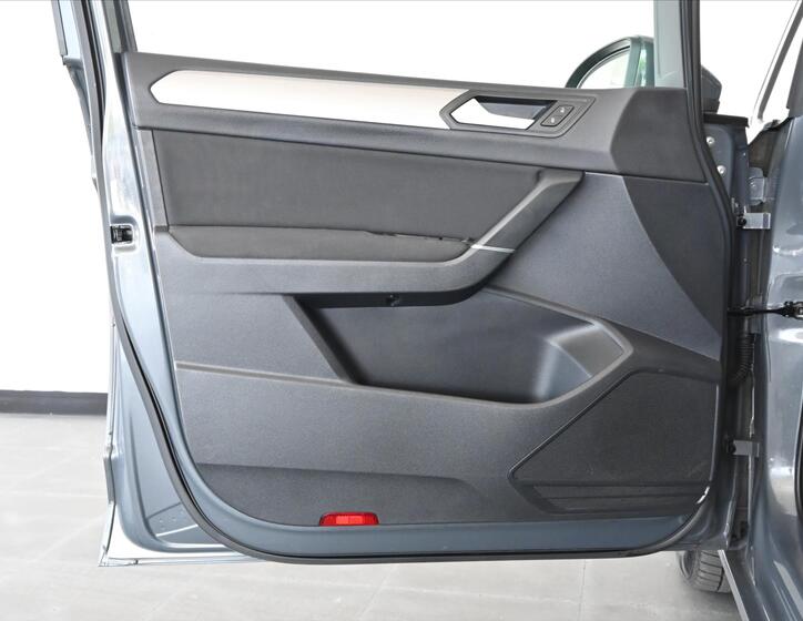 Volkswagen Touran 26