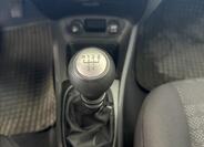 KIA Rio 16