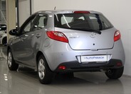 Mazda 2 3