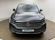 Volkswagen Touareg 2
