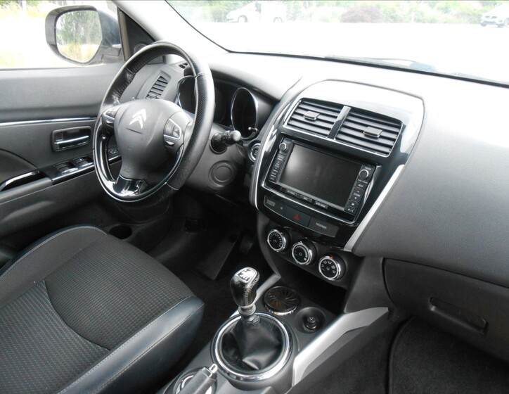 Citroën C4 Aircross 16