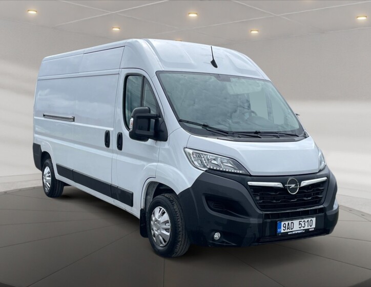 Opel Movano 1