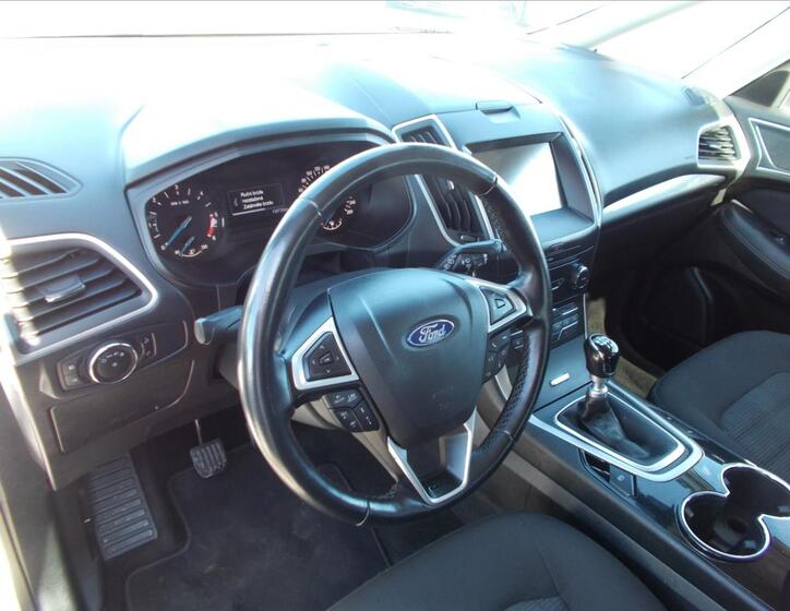 Ford Galaxy 19