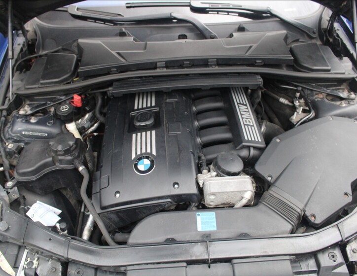 BMW Řada 3 32