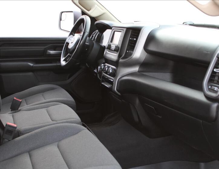Dodge RAM 30