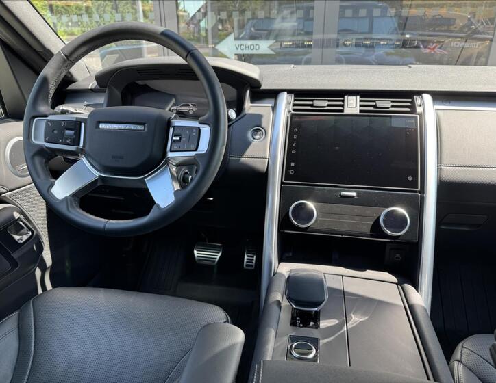 Land Rover Discovery 15