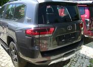 Toyota Land Cruiser 5