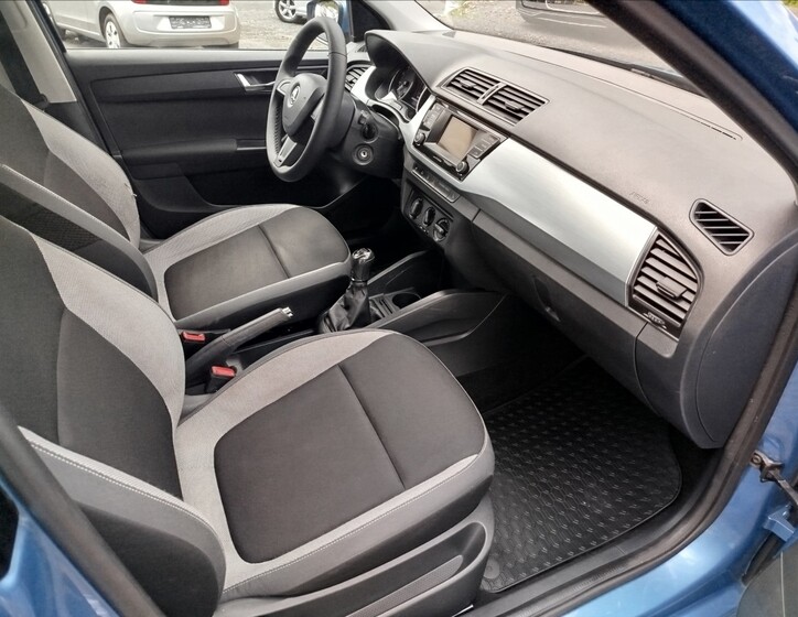 Škoda Fabia 32