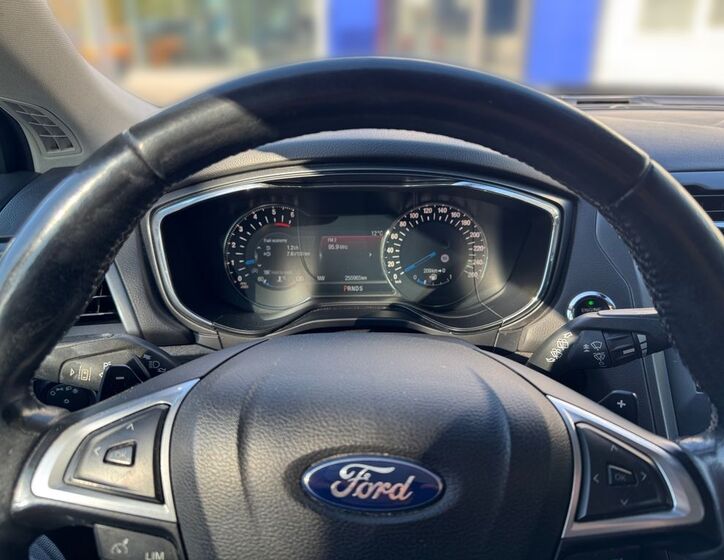 Ford Mondeo 8