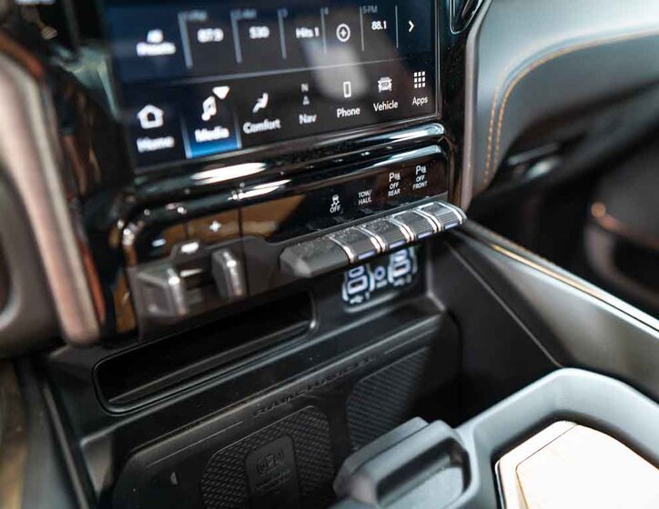 Dodge RAM 30