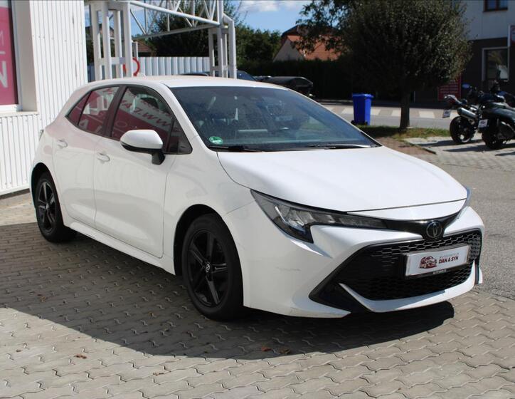 Toyota Corolla 2