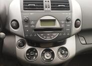 Toyota RAV4 12