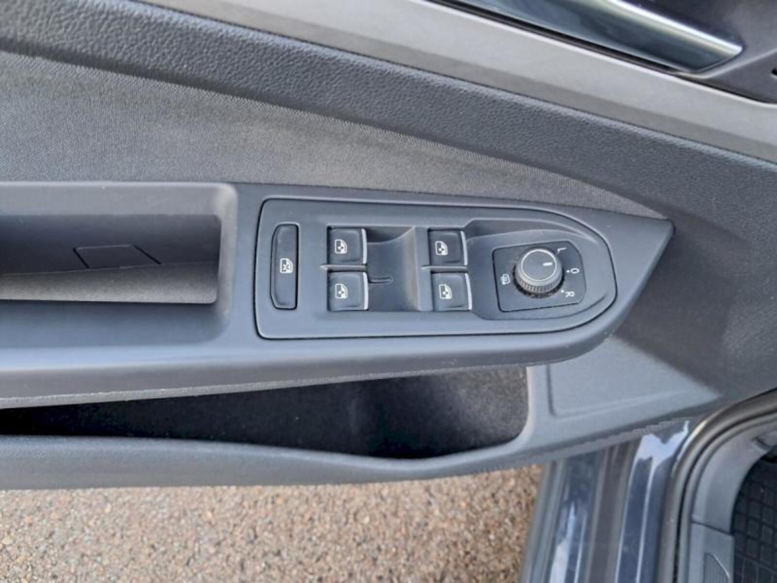 Volkswagen Golf 15