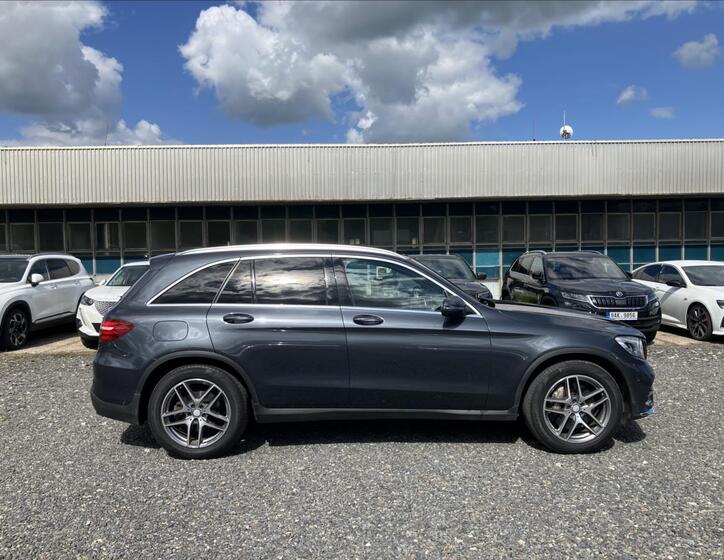 Mercedes-Benz GLC 8