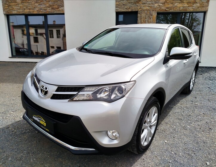 Toyota RAV4 1