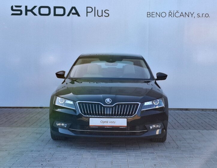 Škoda Superb 4