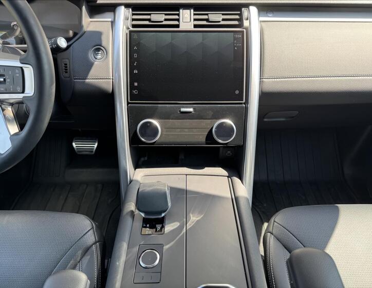 Land Rover Discovery 16