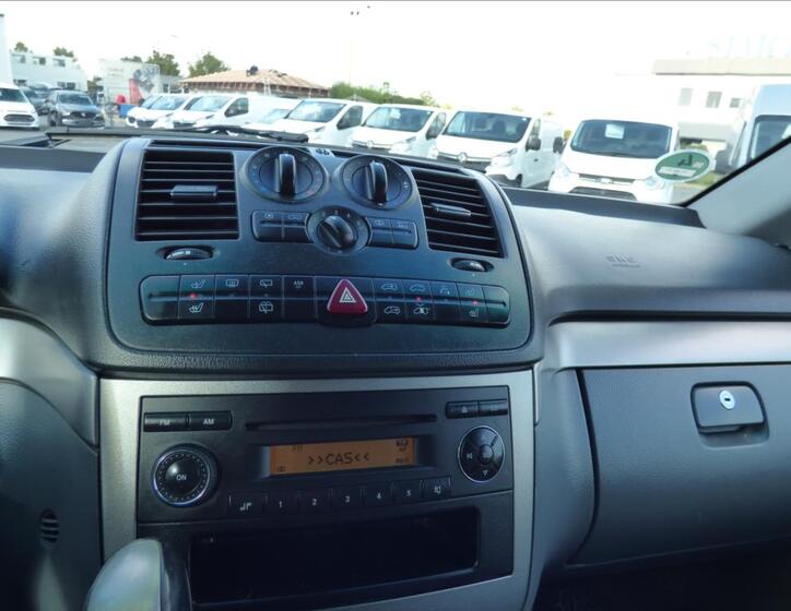 Mercedes-Benz Viano 13