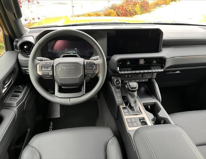 Toyota Land Cruiser 18