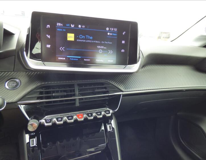 Peugeot 208 24