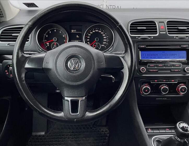 Volkswagen Golf 12