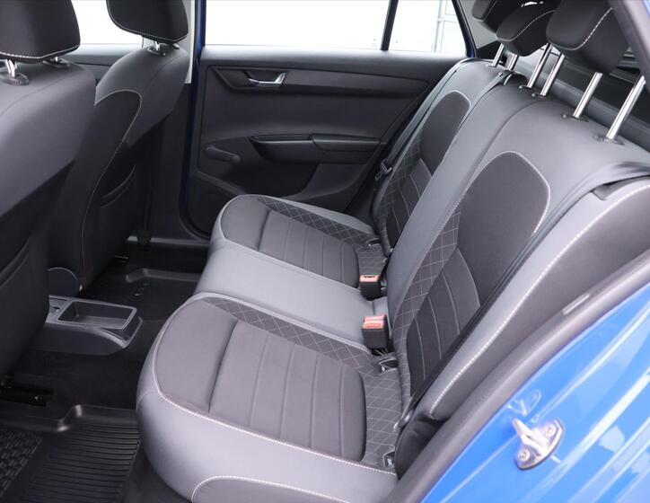 Škoda Fabia 16