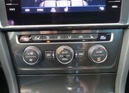 Volkswagen Golf 17