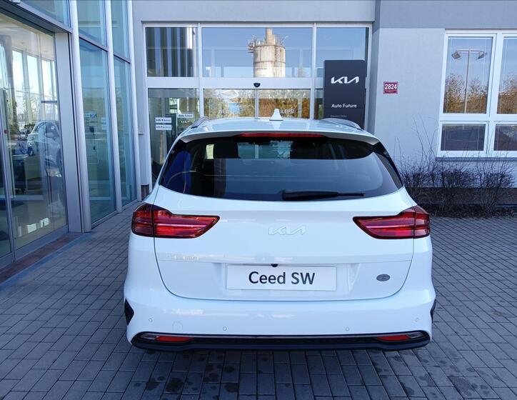 KIA Ceed 4