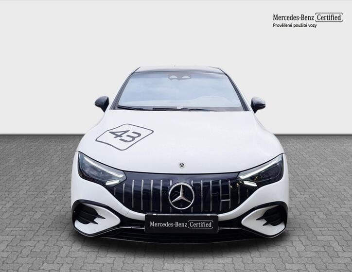 Mercedes-Benz EQE 8