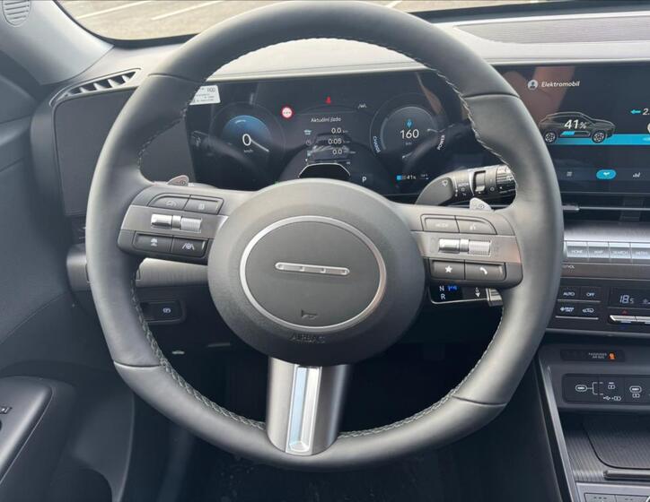 Hyundai Kona 7