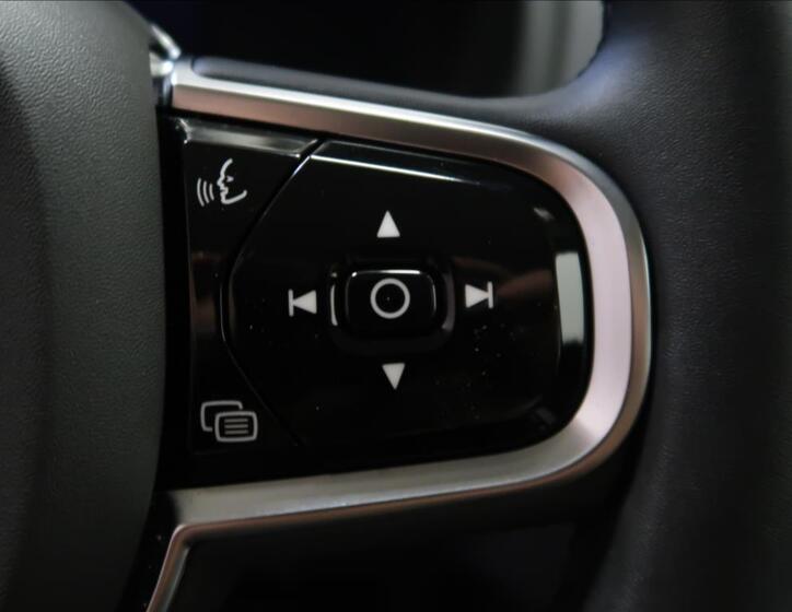 Volvo XC90 21